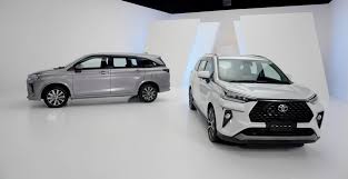 Toyota 2025: Mobil Hybrid dan Elektrik yang Siap Kuasai Pasar Otomotif